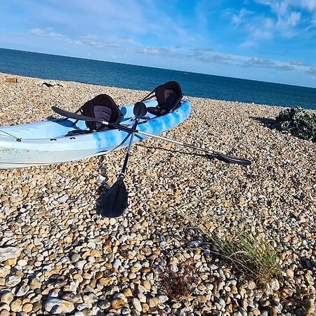 Wow I'M Living On The Beach. Luxury 4 Bed Sleeps 8 Pagham Eksteriør bilde