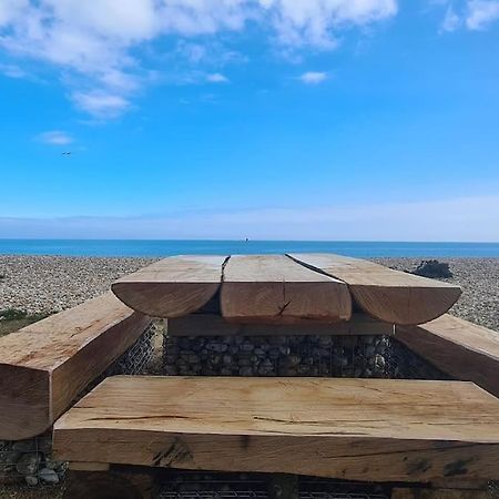 Wow I'M Living On The Beach. Luxury 4 Bed Sleeps 8 Pagham Eksteriør bilde