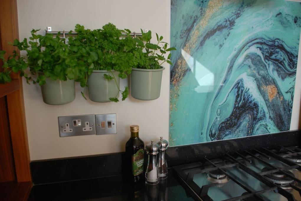 Wow I'M Living On The Beach. Luxury 4 Bed Sleeps 8 Pagham Eksteriør bilde