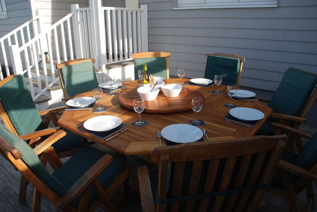 Wow I'M Living On The Beach. Luxury 4 Bed Sleeps 8 Pagham Eksteriør bilde