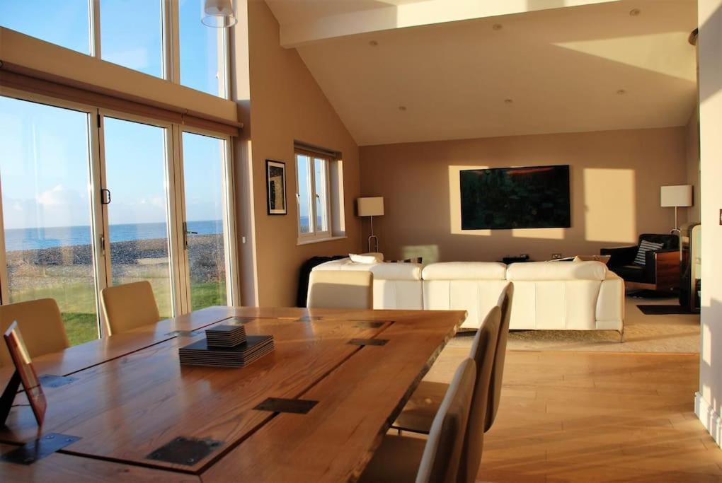Wow I'M Living On The Beach. Luxury 4 Bed Sleeps 8 Pagham Eksteriør bilde