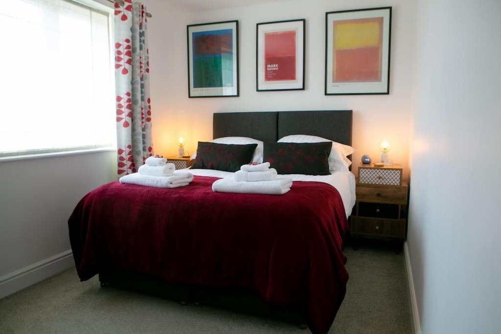 Wow I'M Living On The Beach. Luxury 4 Bed Sleeps 8 Pagham Eksteriør bilde