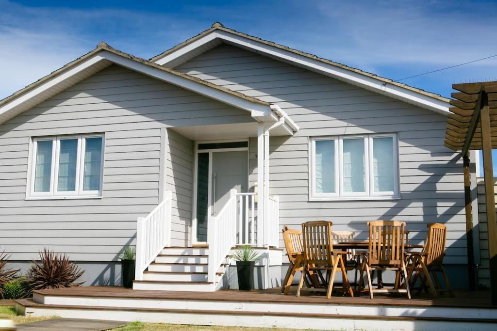 Wow I'M Living On The Beach. Luxury 4 Bed Sleeps 8 Pagham Eksteriør bilde